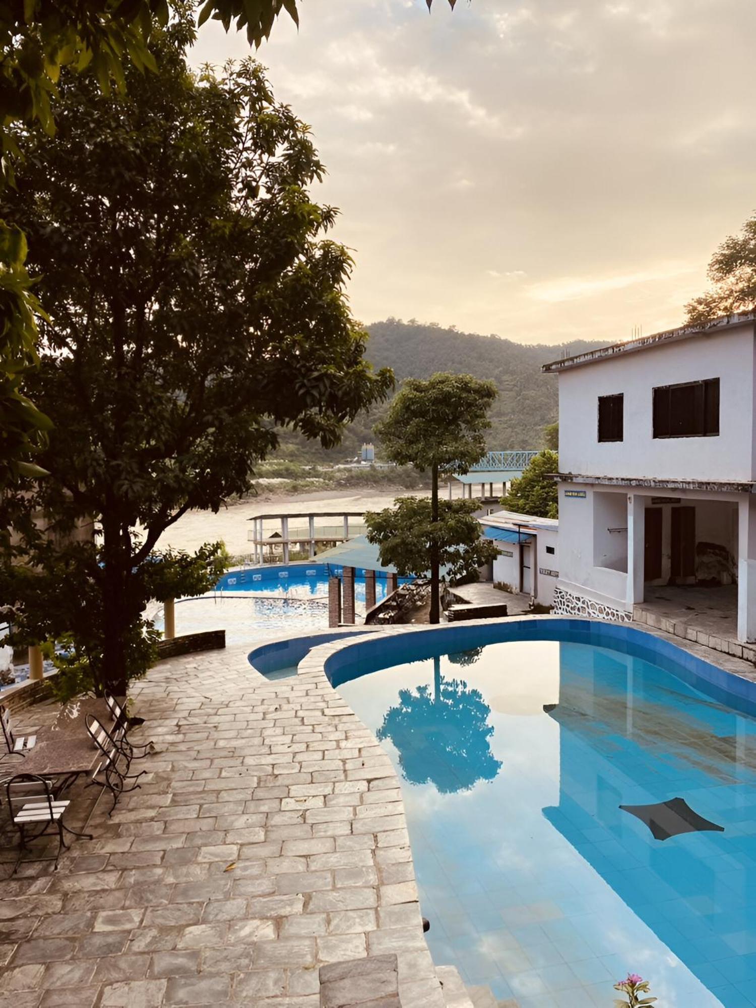Presidency Resort Upardang Gadhi Exterior foto